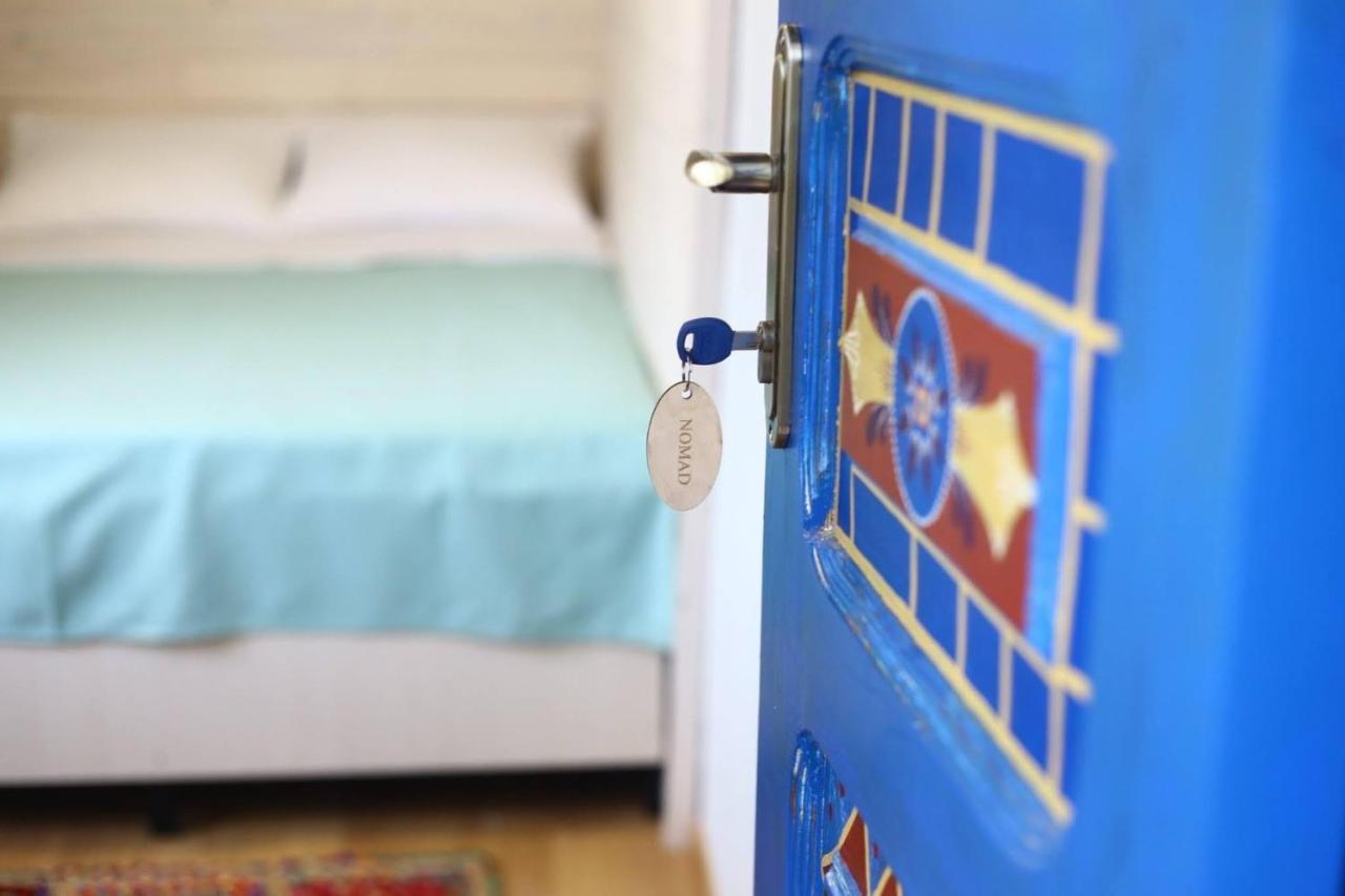 Hostel Nomad Tbilisi Zewnętrze zdjęcie
