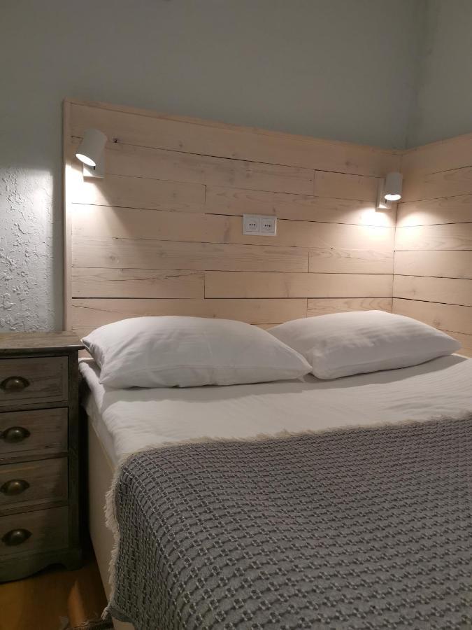 Hostel Nomad Tbilisi Zewnętrze zdjęcie