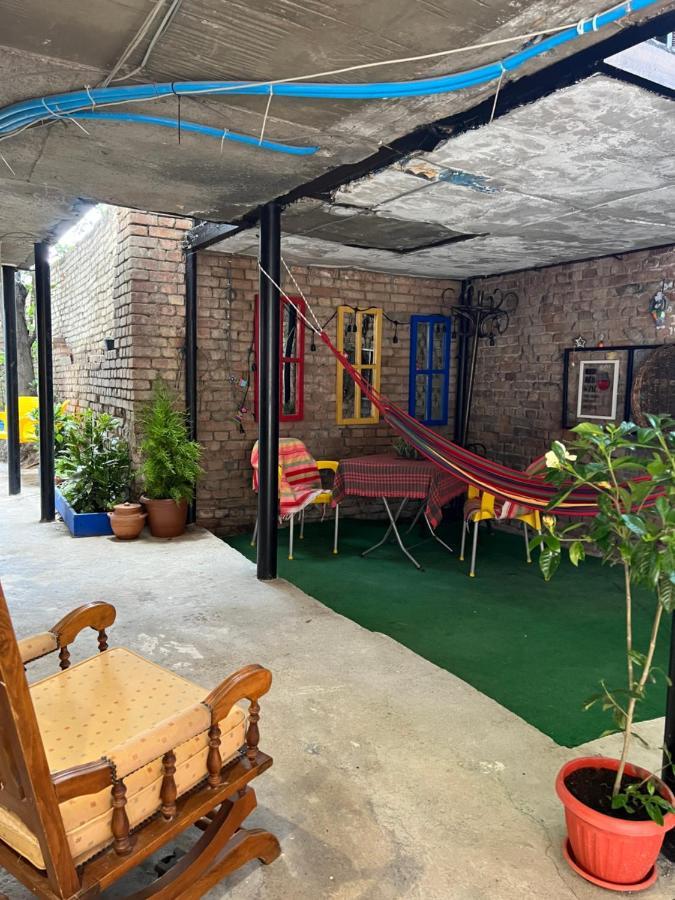 Hostel Nomad Tbilisi Zewnętrze zdjęcie