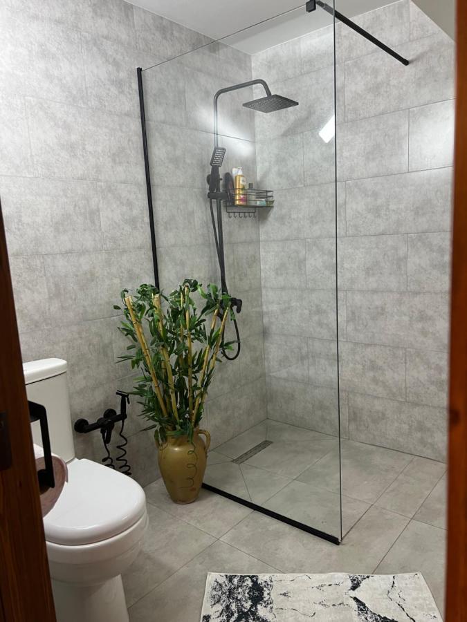 Hostel Nomad Tbilisi Zewnętrze zdjęcie