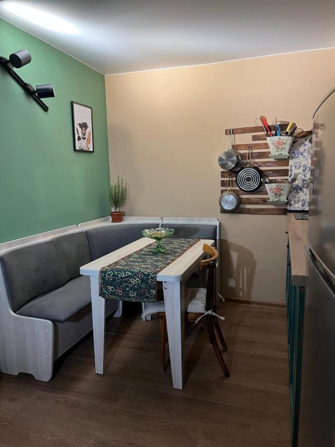 Hostel Nomad Tbilisi Zewnętrze zdjęcie