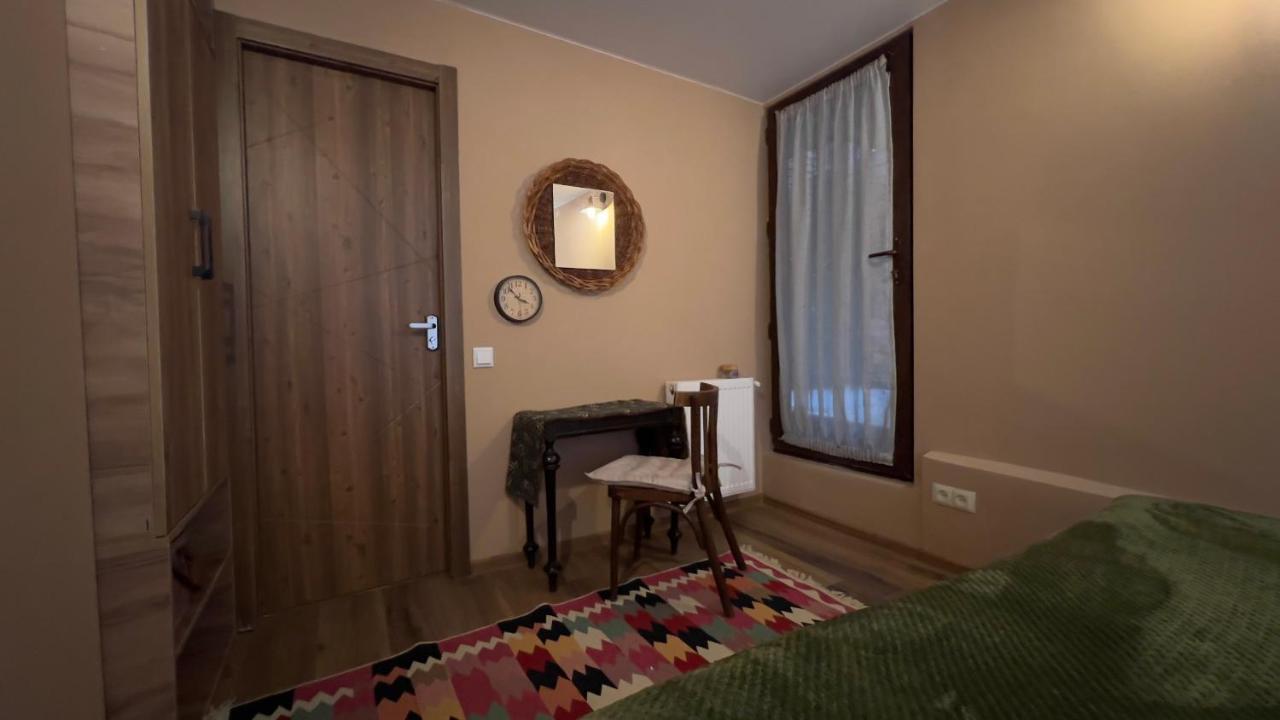 Hostel Nomad Tbilisi Zewnętrze zdjęcie