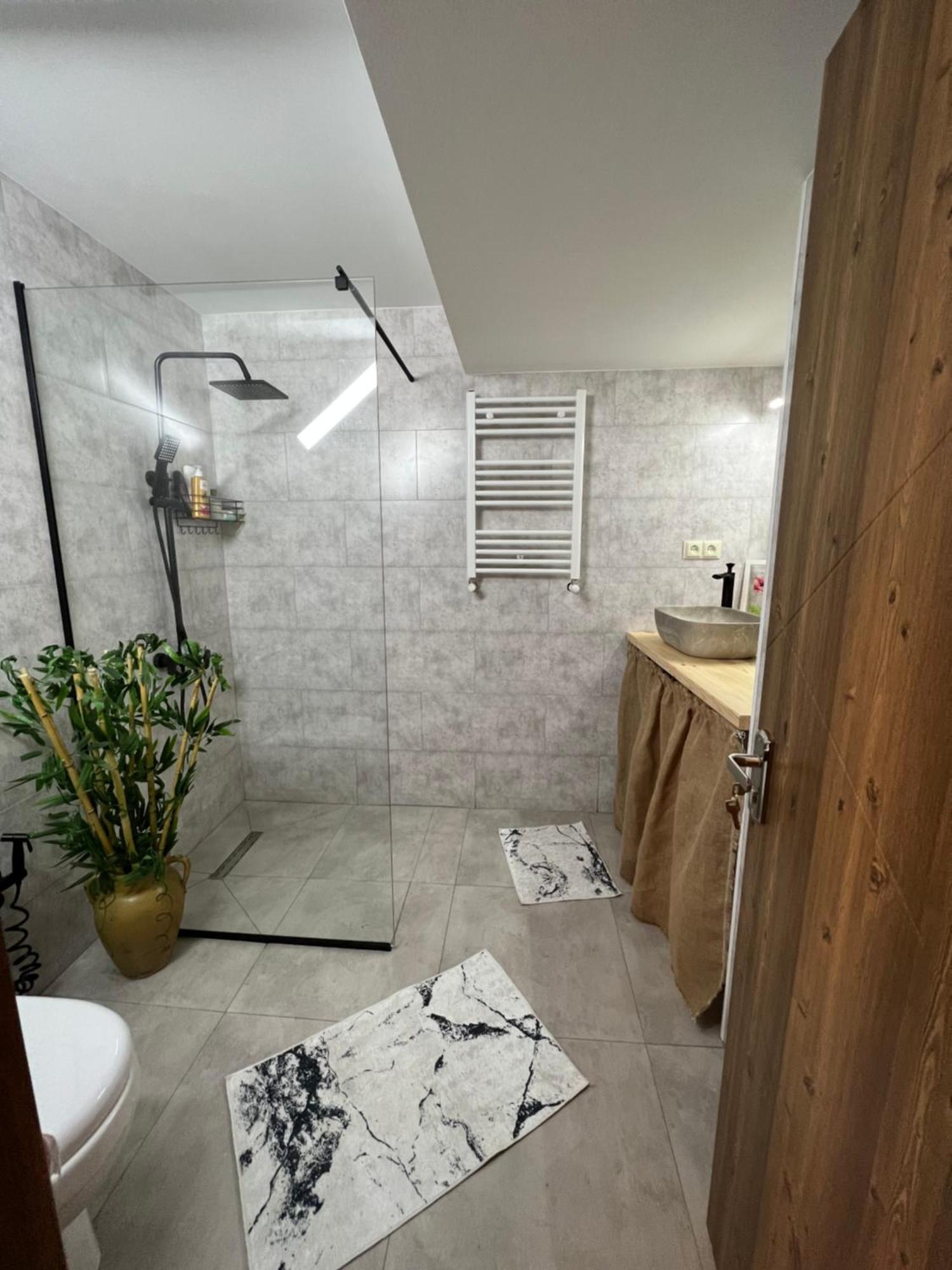 Hostel Nomad Tbilisi Zewnętrze zdjęcie