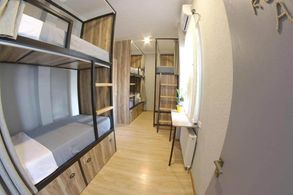 Hostel Nomad Tbilisi Zewnętrze zdjęcie